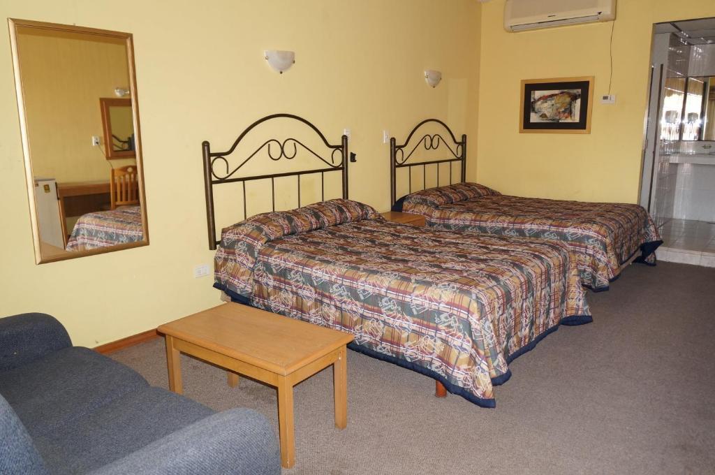 Maria Luisa Inn & Suites Juarez  Экстерьер фото