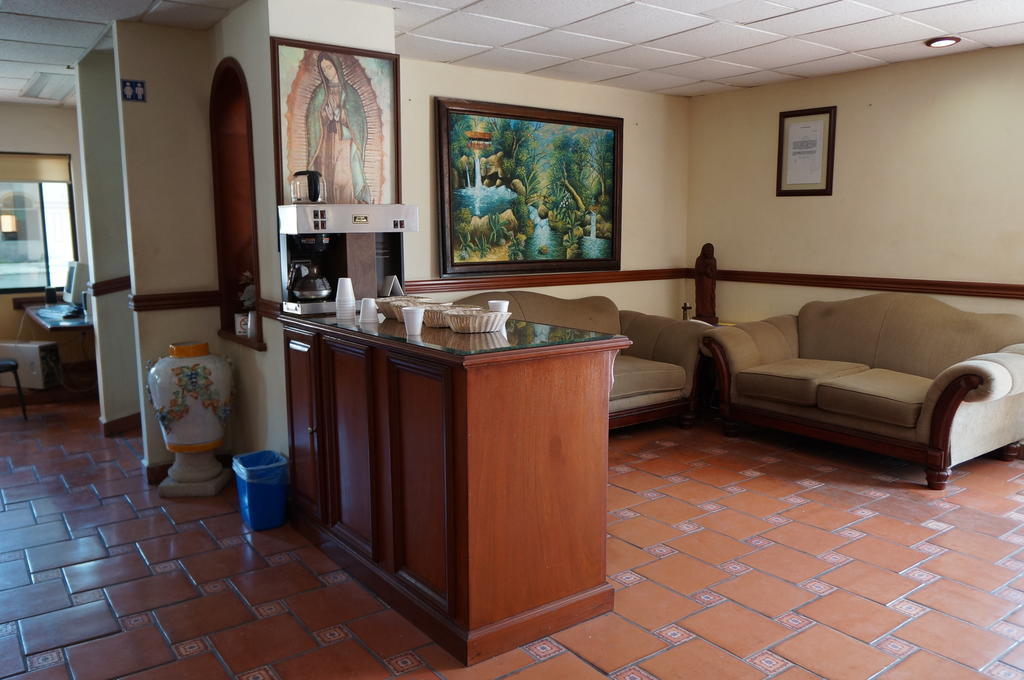 Maria Luisa Inn & Suites Juarez  Экстерьер фото
